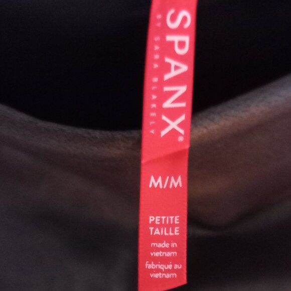 SPANX M petite matte leather look leggings - Picture 4 of 5
